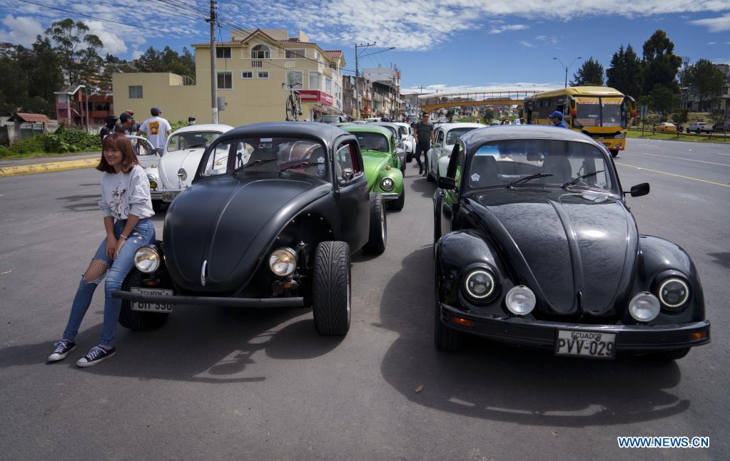 Caravana de autom viles en Quito Ecuador Spanish.xinhuanet