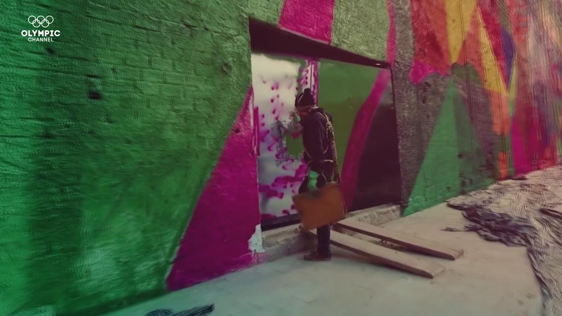 Reconocido artista callejero brasile&ntilde;o crea arte en homenaje a profesionales de la salud