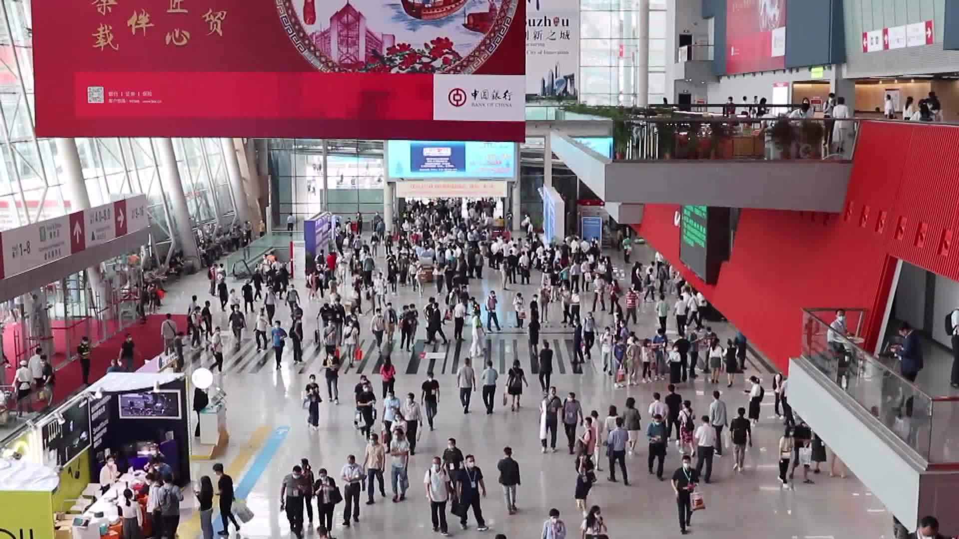 Feria de Cantón en China, atrae a empresas globales con buenos servicios e innovación constante