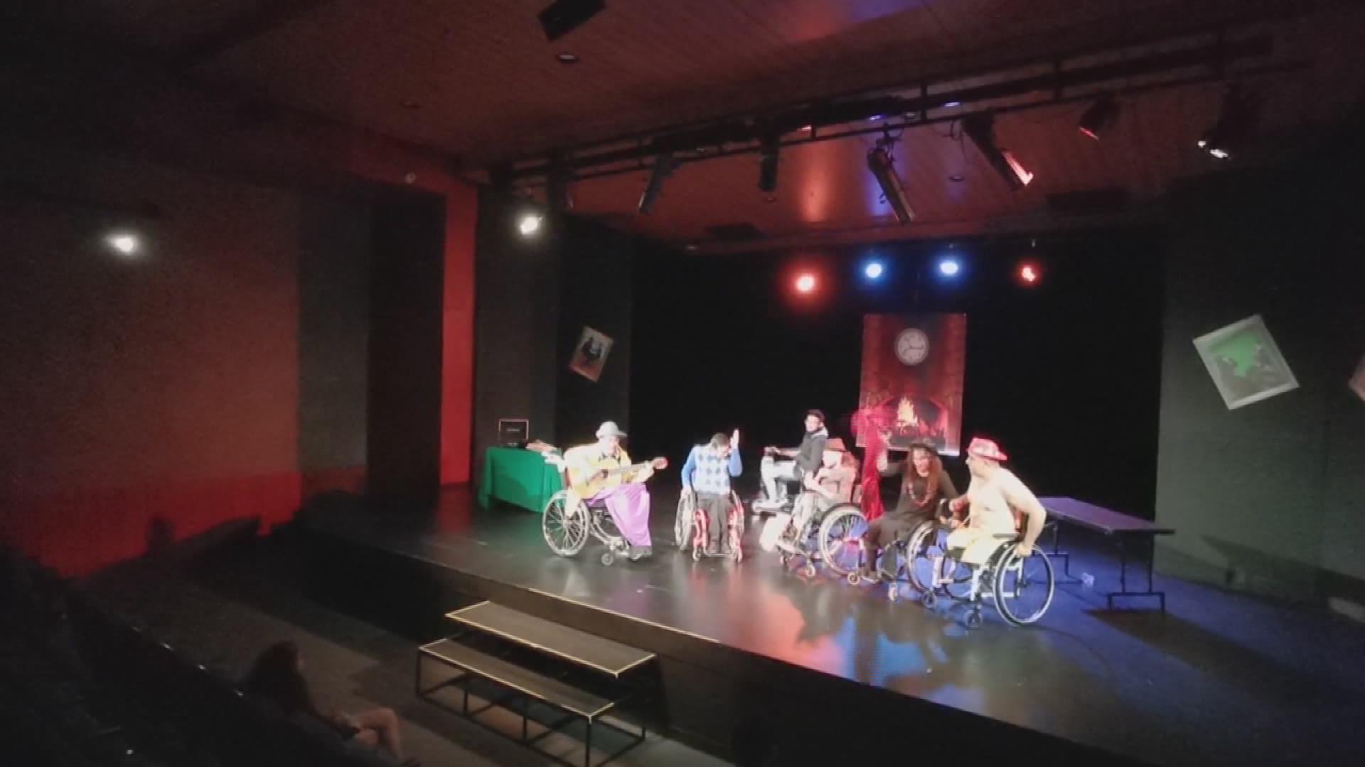 Presentan obra de teatro interpretada por actores con discapacidad en Bogotá