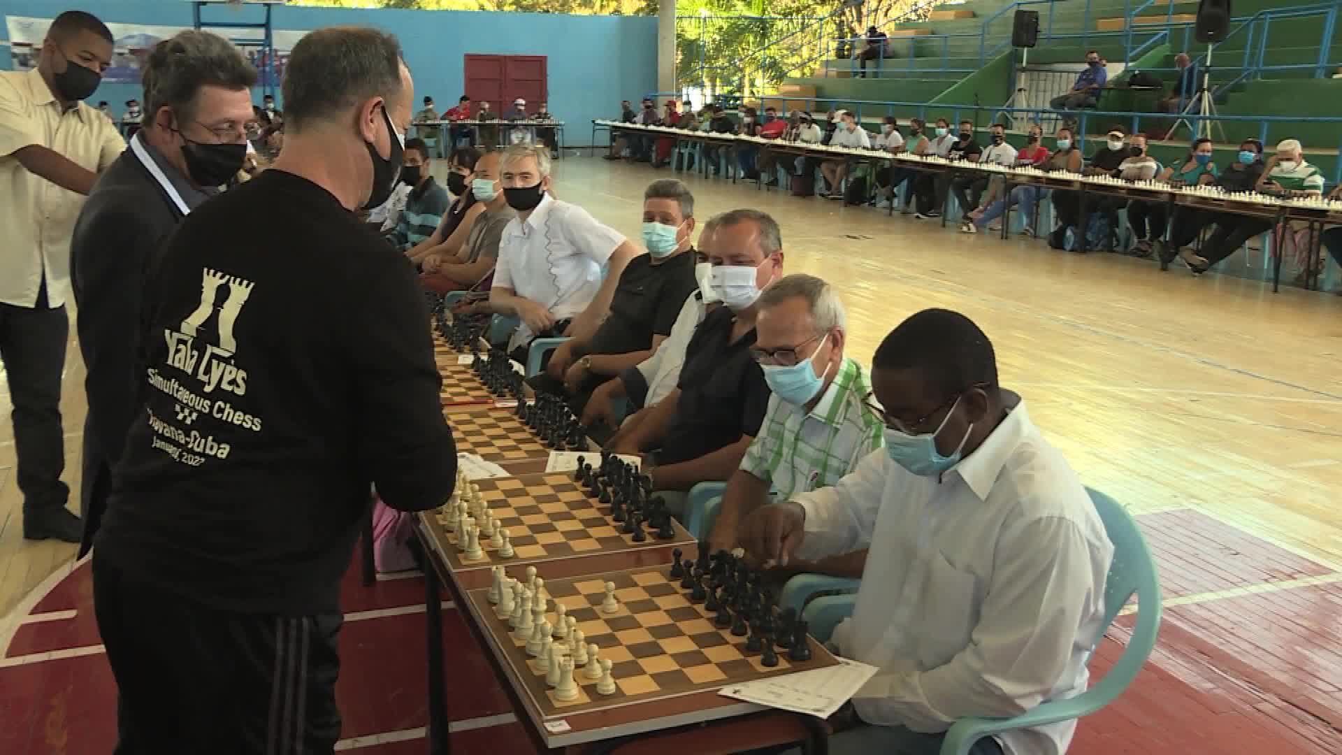 Inicia en La Habana simultánea de ajedrez para lograr reto de récord Guinness