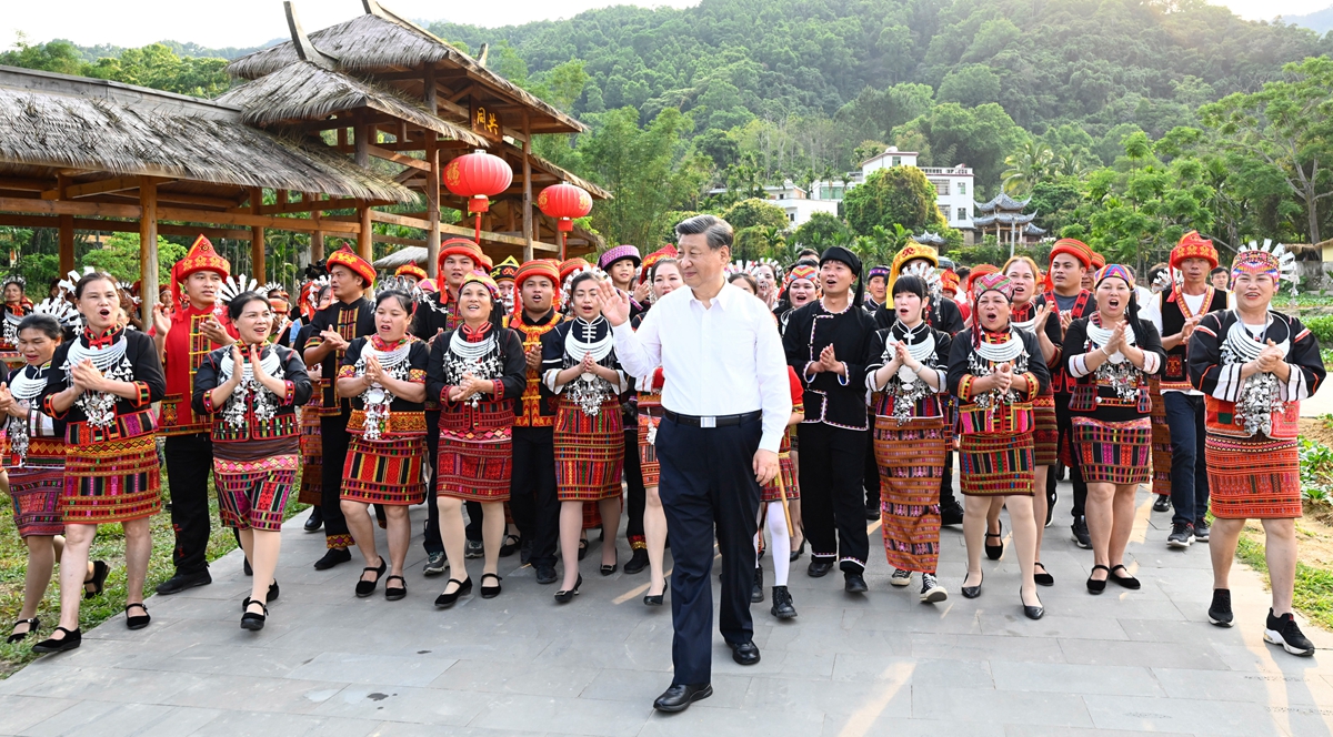 Xi llama a cuadros de PCCh a hacer todos los esfuerzos posibles para asegurar vida feliz del pueblo