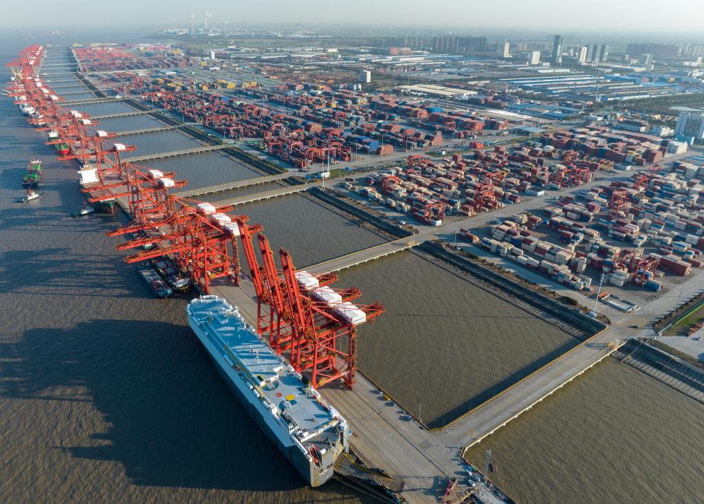 Crece 4,7% comercio exterior de China en primeros cinco meses