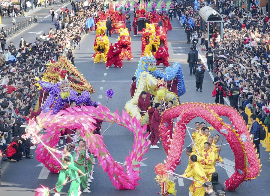 Aumentan transacciones en línea de China durante vacaciones por Fiesta de la Primavera