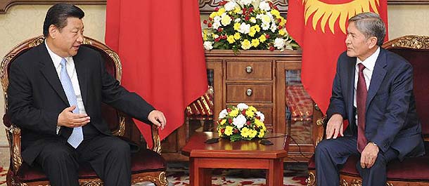 China y Kirguizistán elevan sus relaciones bilaterales a asociación estratégica