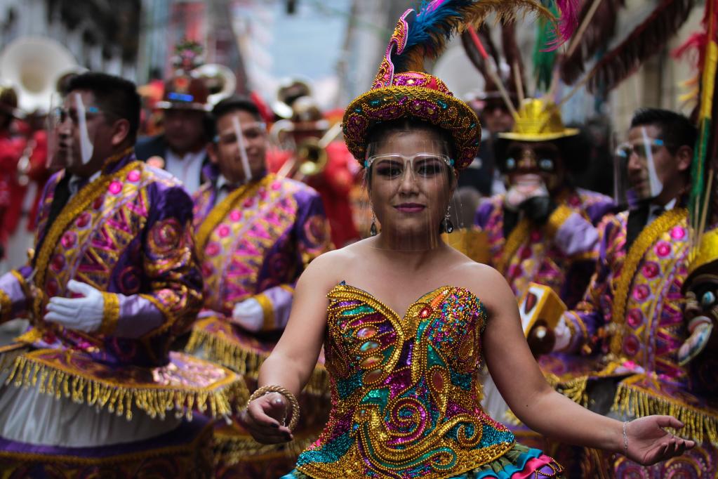 Celebración por el Día Nacional de la Danza de la Morenada en Bolivia