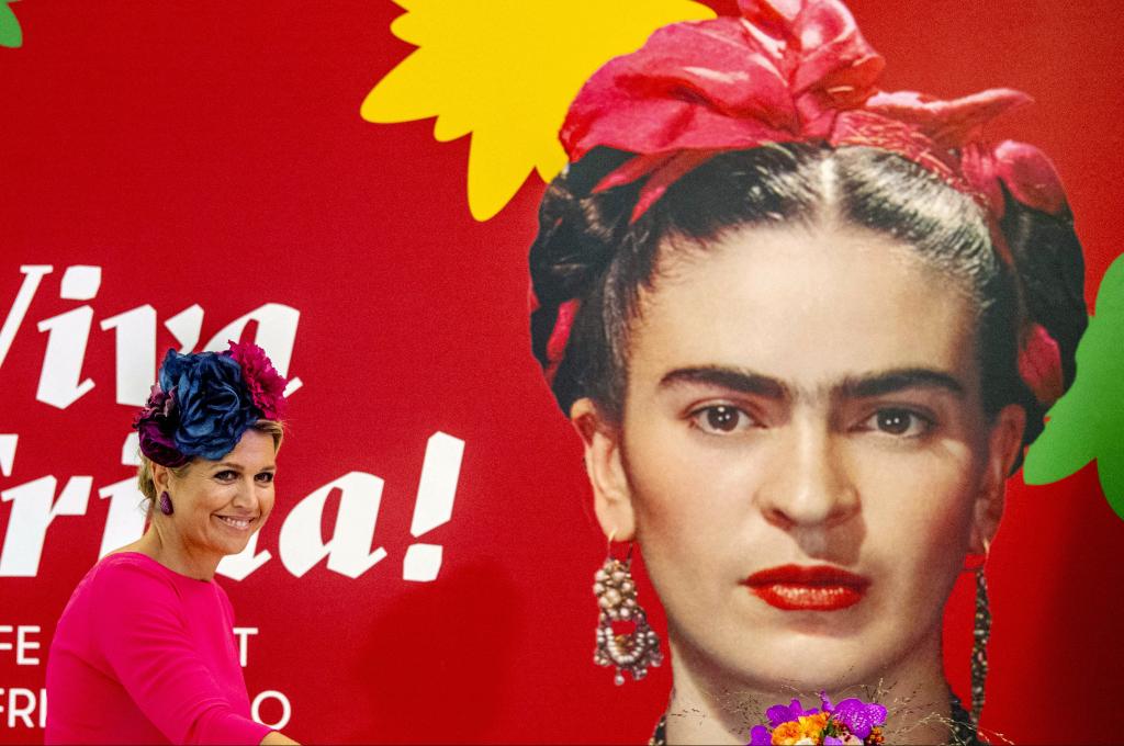 Reina Maxima de Holanda asiste a la apertura de exposición "¡Viva la Frida! - Vida y arte de la artista mexicana Frida Kahlo" en Assen