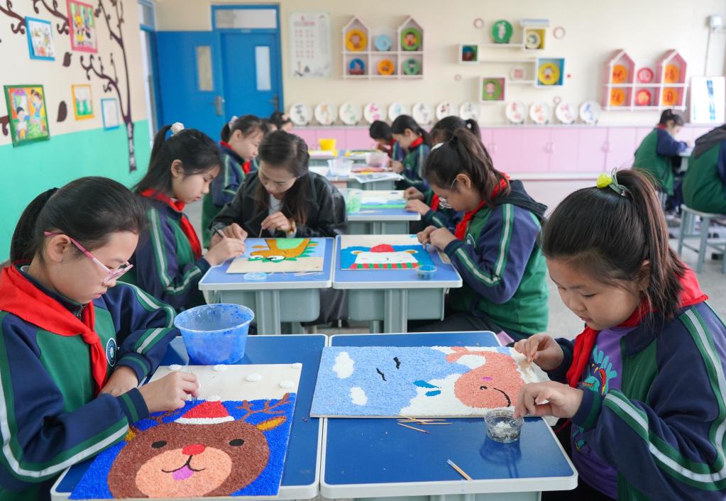 Hebei: Servicios diversificados después de clases
