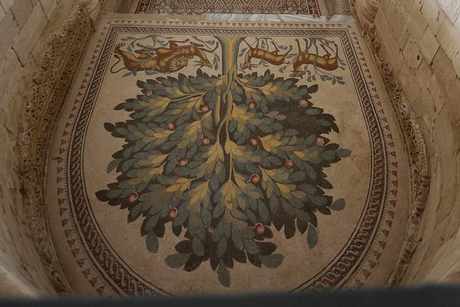 Paneles de mosaico en Palacio de Hisham en la ciudad cisjordana de Jericó