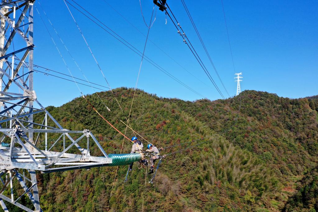 Anhui: Proyecto de transmisión y transformación de energía en montañas profundas