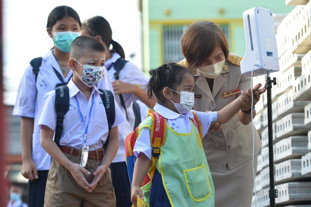Tailandia reabre escuelas con medidas pertinentes antiepidémicas