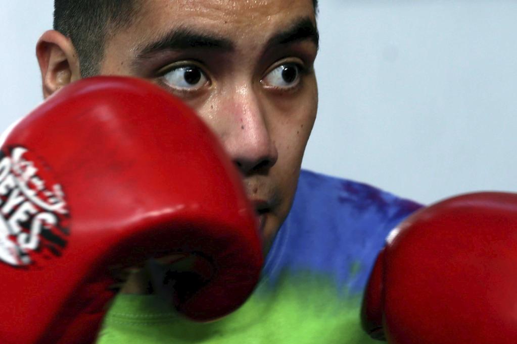 México: Boxeador de 21 años lucha contra cáncer deseando algún día ser campeón mundial de boxeo