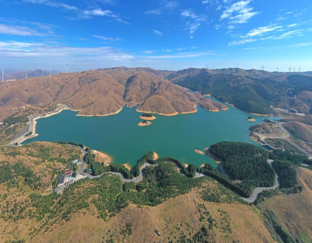 Guangxi: Paisaje del parque nacional de humedales del lago Tianhu