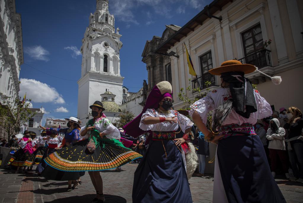Conmemoración de los 487 años de la fundación de Quito