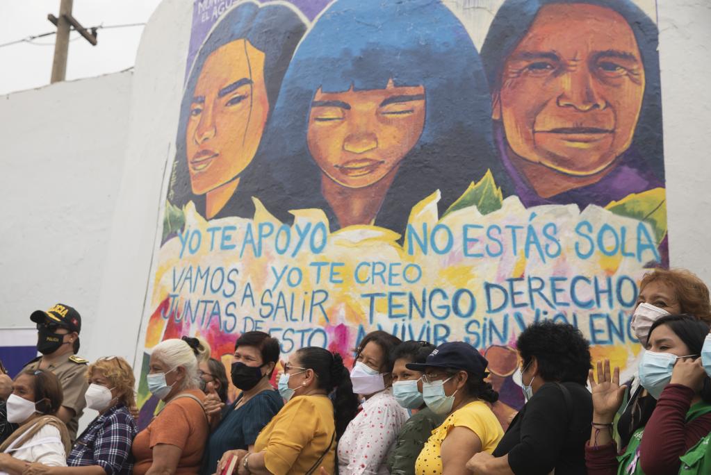Perú: Develación de un mural con motivo de celebración del Día Internacional de la Mujer