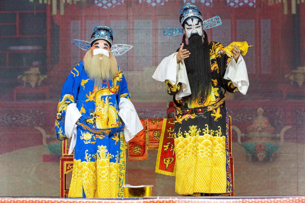 Tailandia: Actores realizan presentación de la Opera de Chaozhou en Nakhon Sawan