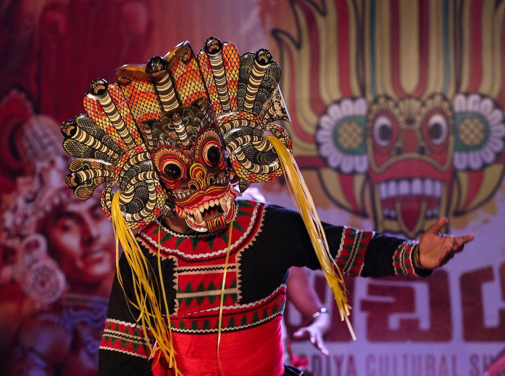 Espectáculo de danza cultural para promover el turismo en Colombo, Sri Lanka