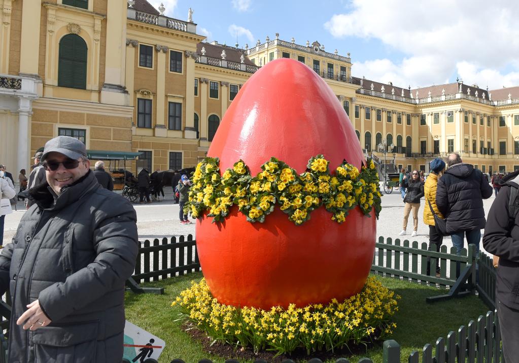Mercado de Pascua del Palacio de Schonbrunn en Viena, Austria