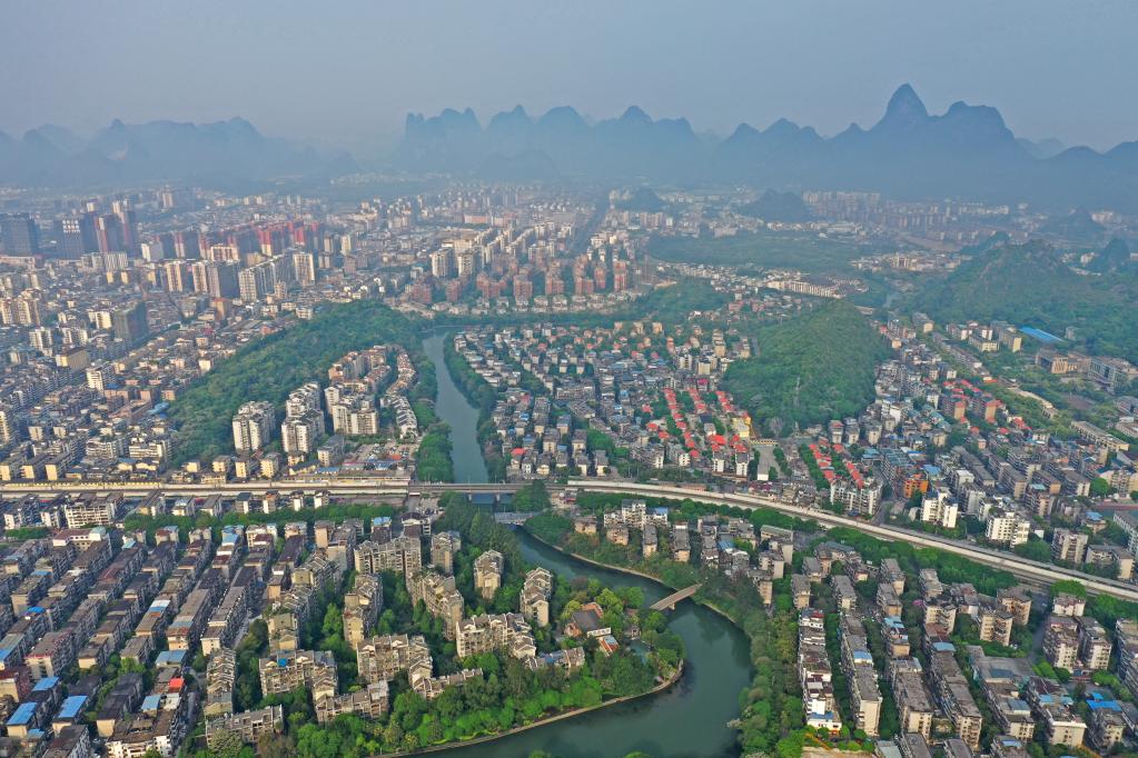 Guangxi: Vista aérea del centro de Guilin