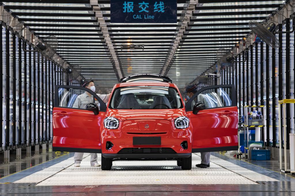 Beneficios industriales de China aumentan 8,5 % en primer trimestre