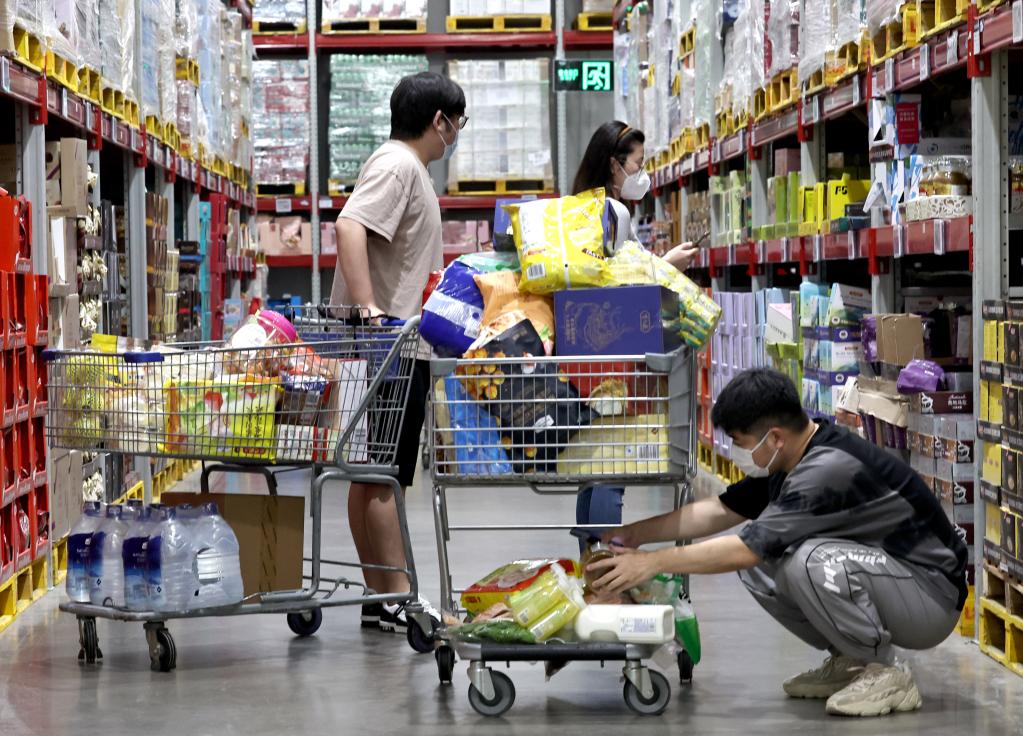 Grandes empresas minoristas en Shanghai comienzan a reabrir sus supermercados