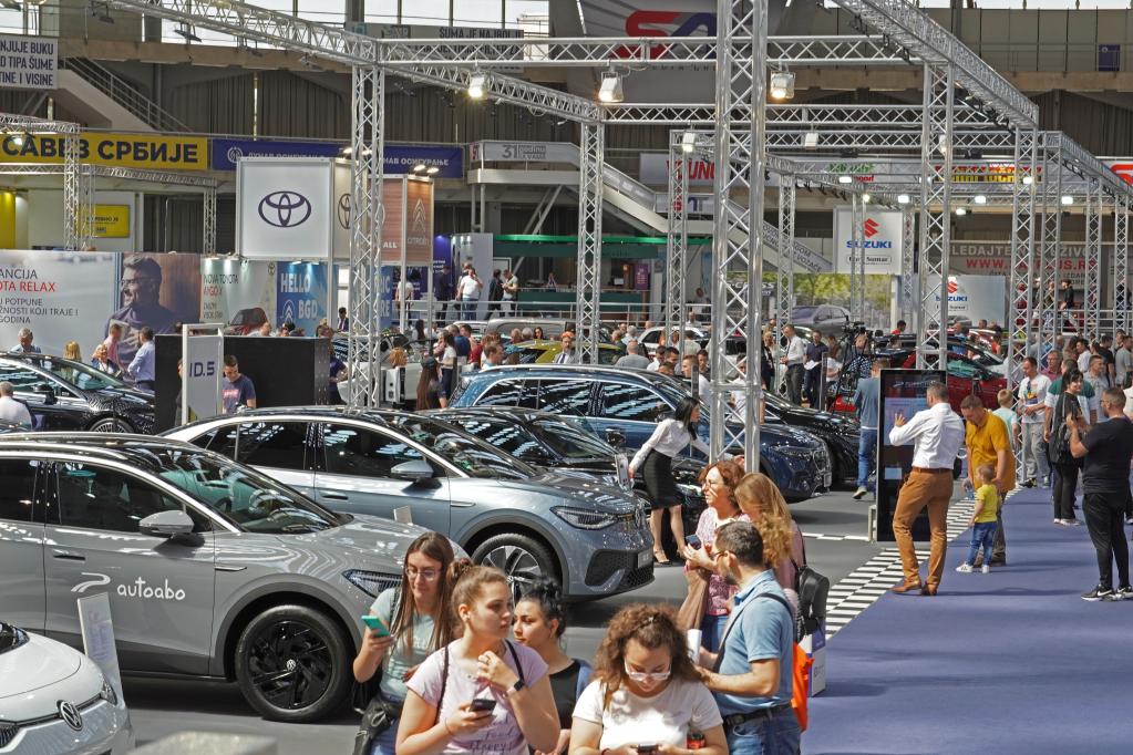 Feria de Automóviles y Motocicletas de Belgrado en Serbia