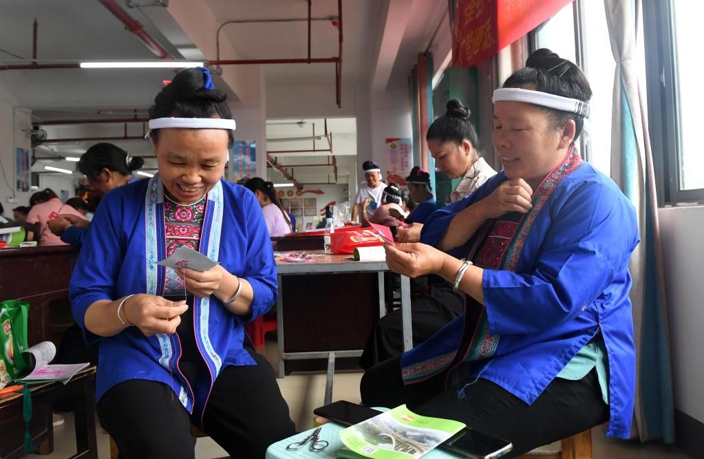 Guangxi: Autoridades de Sanjiang organizan múltiples clases de capacitación en habilidades