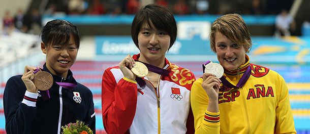 China Jiao Liuyang gana oro en 200m mariposa