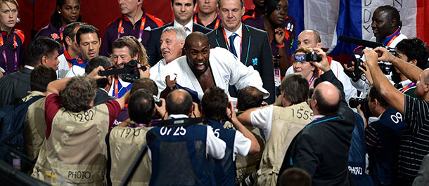 Teddy Riner de Francia gana oro en categor&iacute;a de 100 kg varonil de judo