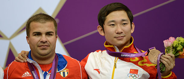 Leuris Pupo da a Cuba su primer oro en pistola de tiro r&aacute;pido