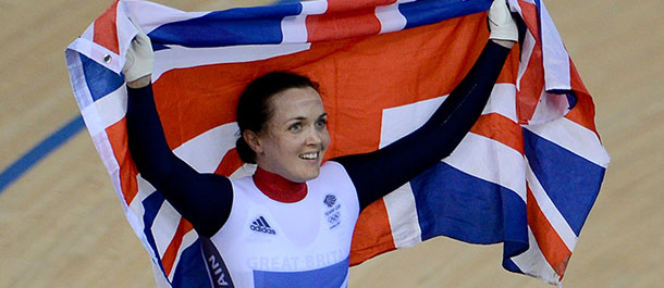 PENDELTON DE RU GANA ORO EN KEIRIN EN CICLISMO DE PISTA FEMENIL