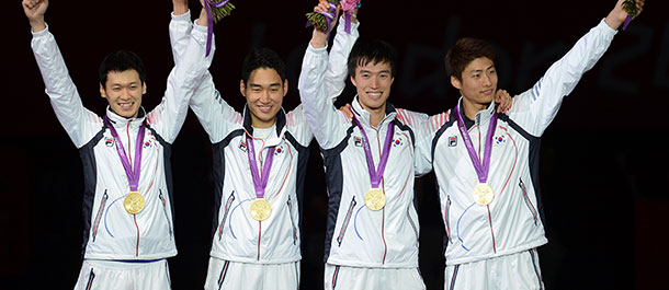 REPUBLICA DE COREA GANA ORO EN SABLE POR EQUIPOS VARONIL