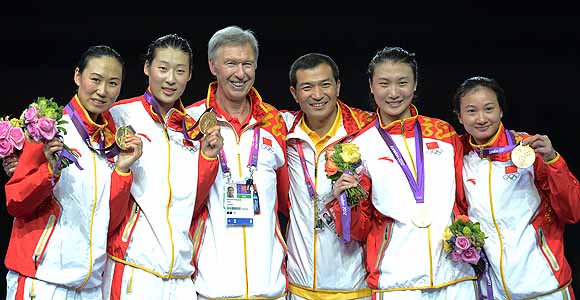LONDRES 2012: Chinas vencen a surcoreanas y ganan oro por equipos en espada femenil