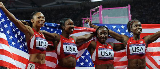 LONDRES 2012: EEUU gana relevos 4x100 para mujeres en tiempo r&eacute;cord
