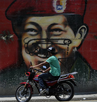 Partidarios de Chávez vuelven a calles de Caracas en apoyo al presidente