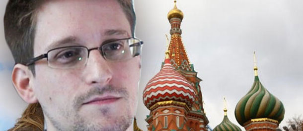 Otorgan a Snowden asilo temporal de un año en Rusia