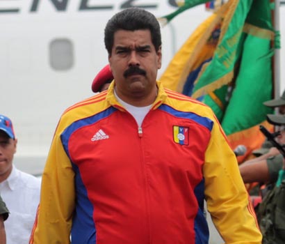 Maduro cierra marcha chavista contra la corrupción