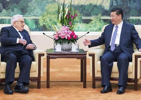 Presidente chino se reúne con Kissinger, pide mayor confianza entre China y EEUU
