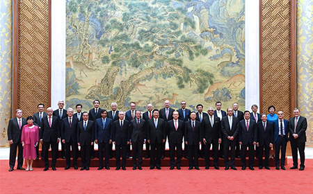 Xi se reúne con ejecutivos de famosas empresas multinacionales