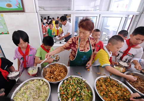 Zhuang Guigan, director de una escuela internado
