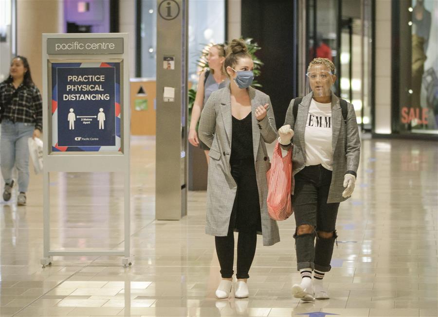 Centro comercial Pacific Centre reabierto en Vancouver