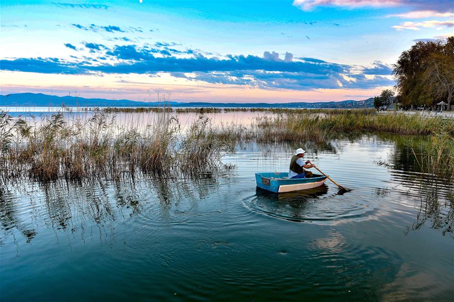 Lago Dojran en Macedonia del Norte