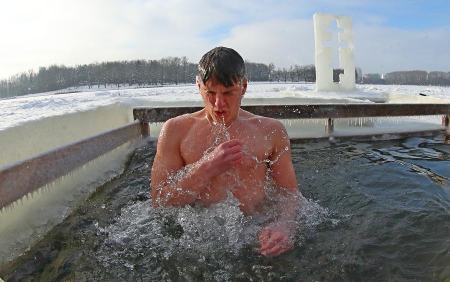 Celebraciones de la Epifan&iacute;a ortodoxa en Minsk, Bielorrusia